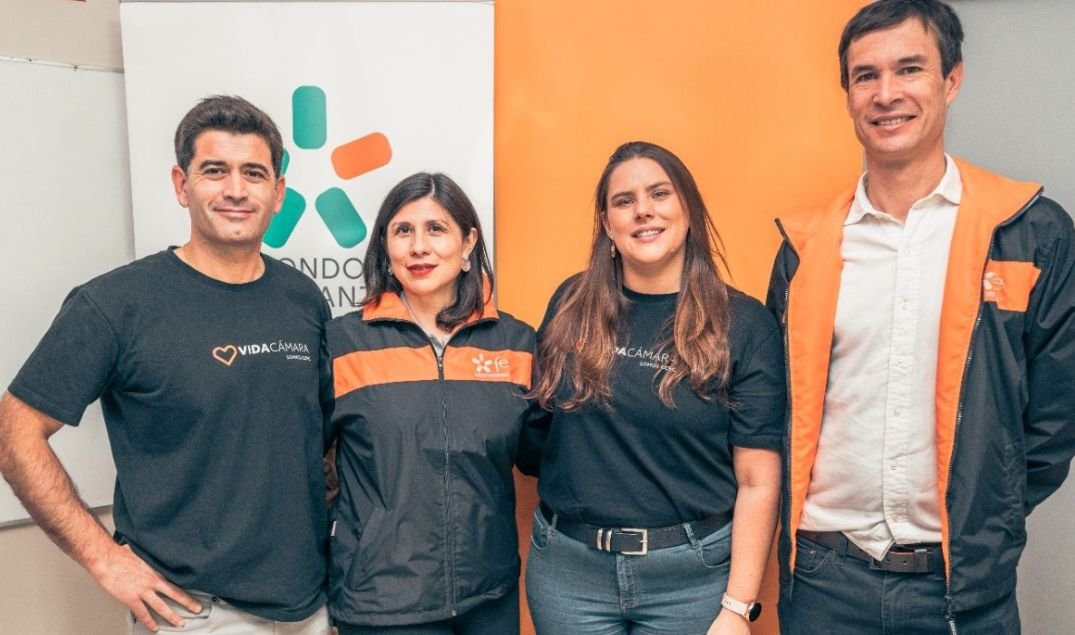 Más de 1.600 emprendedoras han sido beneficiadas en un año por los innovadores seguros de salud de Fondo Esperanza