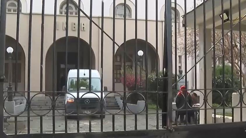 Profesor rociado con bencina es auxiliado y trasladado a centro asistencial