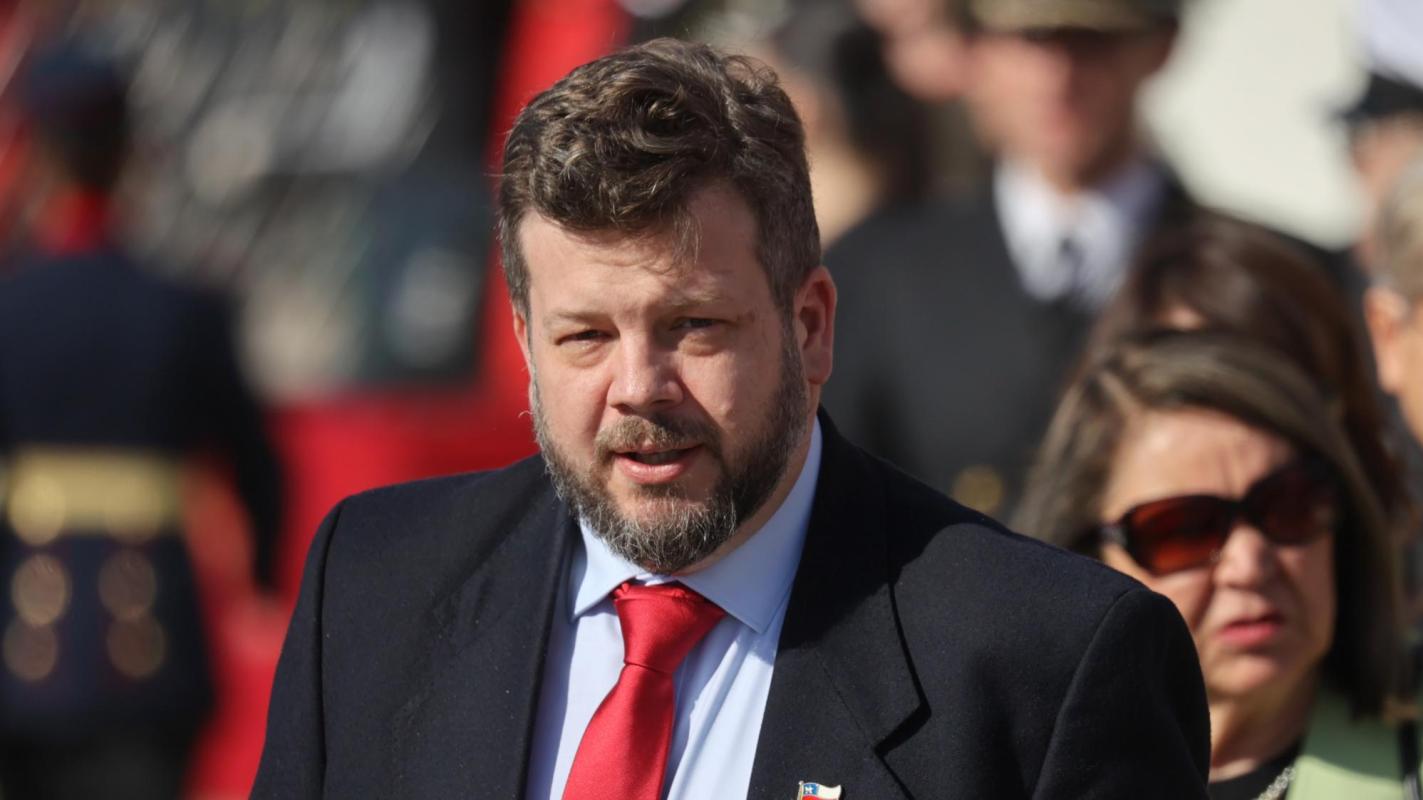 Kaiser anuncia indultos masivos: liberaría a todos los carabineros condenados, incluso al del caso Fabiola Campillai