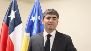 El fiscal regional Cristián Crisosto advirtió que organizaciones criminales internacionales están utilizando rutas australes y el Estrecho de Magallanes para narcotráfico y contrabando.
