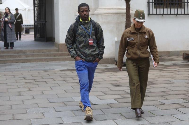 Una denuncia presentada en La Moneda en 2023 por un ciudadano extranjero sobre una presunta red de abuso infantil y espionaje vuelve a cobrar relevancia tras el escándalo generado por el ingreso masivo de niños haitianos a Chile cuyo paradero sigue siendo desconocido.