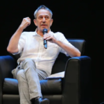 Alfredo Castro cuestiona recortes en cultura y advierte una “estética” del Gobierno que le recuerda a la dictadura