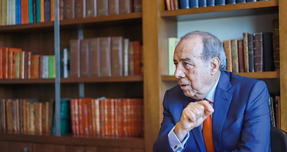 El teléfono del “Conde Negro” que inquieta a la élite Fiscalía incauta dispositivo y alza secreto bancario