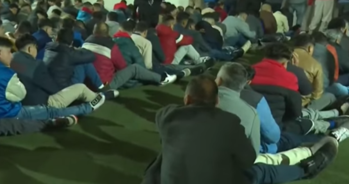 Gendarmería inició la Operación Cancerbero para trasladar a cerca de 300 internos de alta peligrosidad desde Santiago al Complejo Penitenciario La Laguna de Talca.