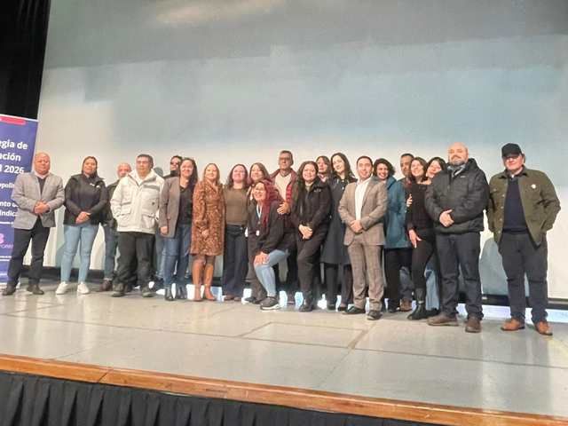 Fotografía grupal de participantes y profesionales de la Escuela de Formación Sindical 2026
